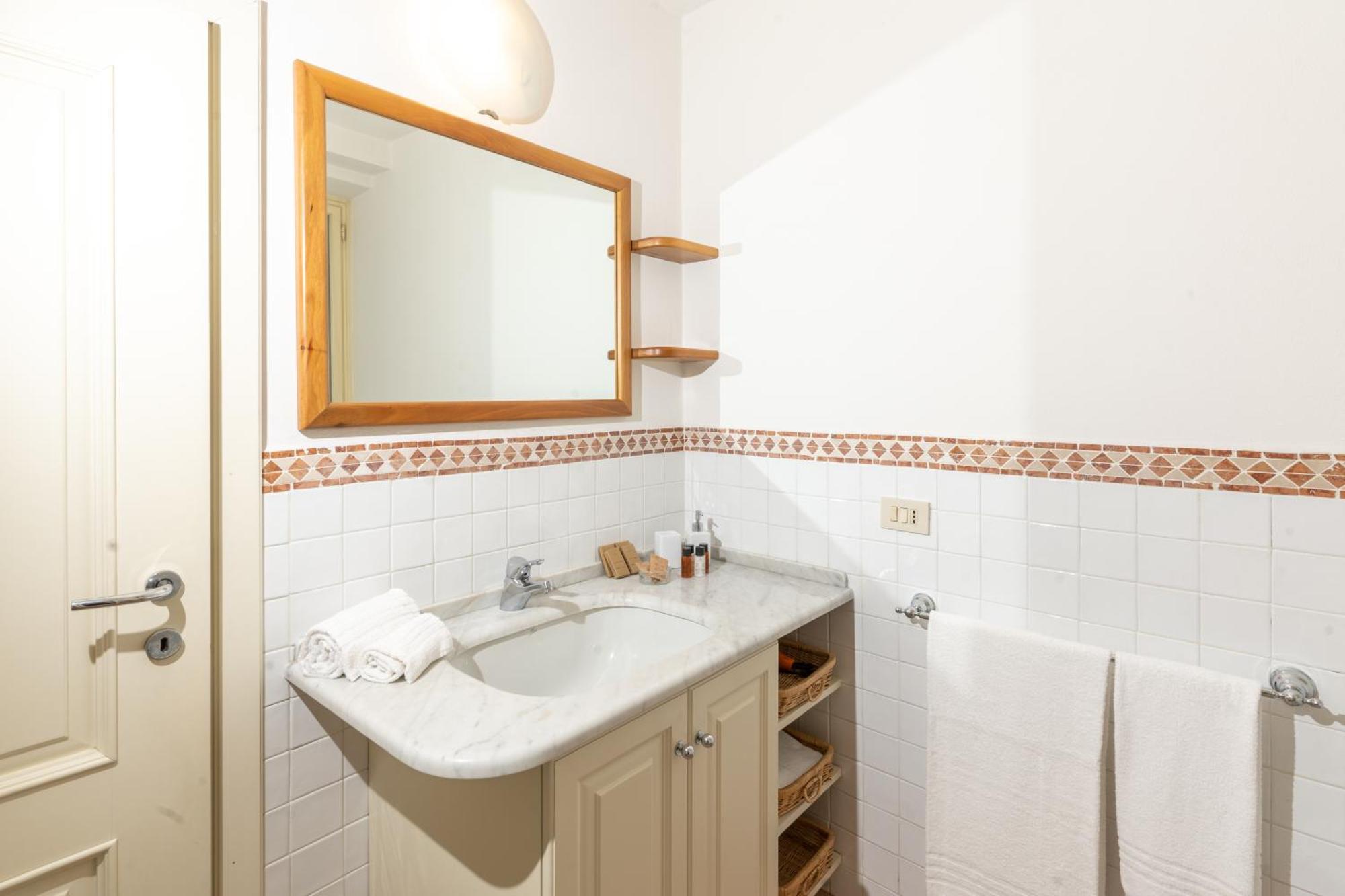 Il Gallo - Charming Apartment In Lucca Heart Лукка Экстерьер фото