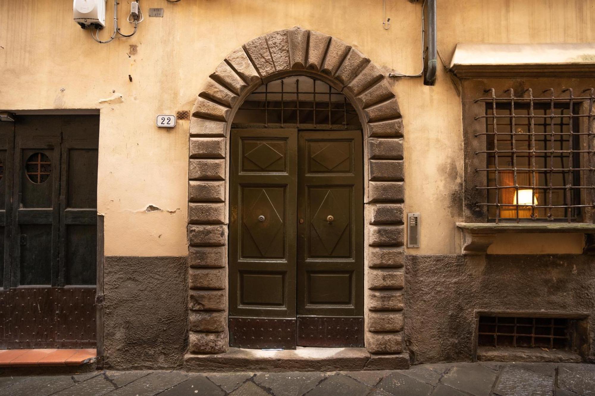 Il Gallo - Charming Apartment In Lucca Heart Лукка Экстерьер фото